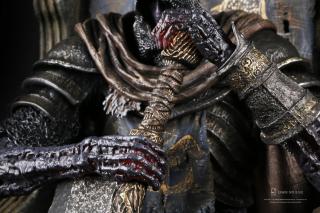 Yhorm 1/18 Scale Statue