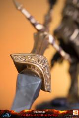 Dragon Slayer Ornstein