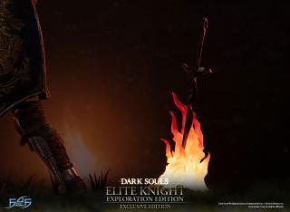 Elite Knight: Exploration 15.4" Statue (exclusive)