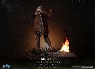 Elite Knight: Exploration 15.4" Statue (exclusive)