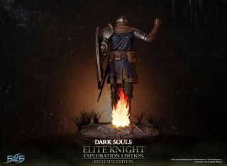 Elite Knight: Exploration 15.4" Statue (exclusive)