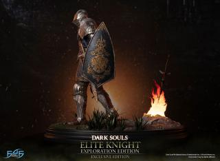 Elite Knight: Exploration 15.4" Statue (exclusive)