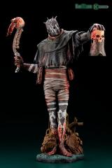 Wraith 10" Statue