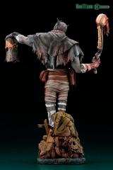 Wraith 10" Statue
