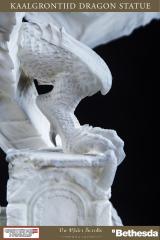 Kaalgrontiid Dragon Statue