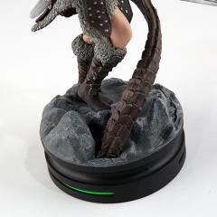 Modern Icons #4 - Female Dragonborn Statue (exclusive)
