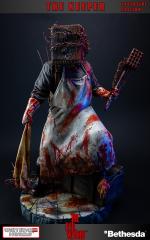 Keeper 15" Statue (exclusive)