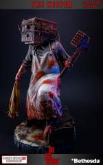 Keeper 15" Statue (exclusive)