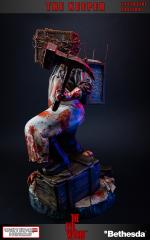 Keeper 15" Statue (exclusive)