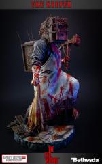 Keeper 15" Statue