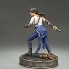 Lucy 7.5" Statue
