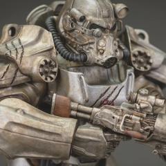 Maximus 10" Statue