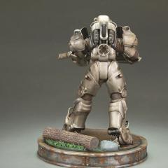 Maximus 10" Statue