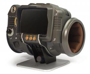 Pip-Boy 3000 Replica