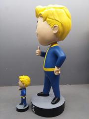 Vault Boy 111 Mega Bobblehead (Charisma 15")