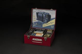 Pip-Boy 2000 MK VI Construction Kit (exclusive)