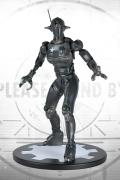Assaultron 8" Statue (Dominator)