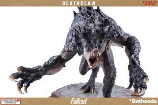 Deathclaw Statue (exclusive)