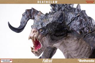 Deathclaw Statue (exclusive)