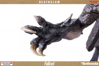 Deathclaw Statue (exclusive)