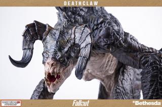 Deathclaw Statue