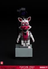 Spotlight Stage Left with Fun Time Foxy