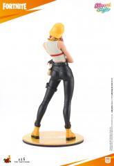 Aura 1/9 Scale Statue