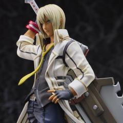 Soma Schicksal Statue