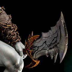Kratos 1:3 Statue