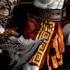Kratos 1:3 Statue