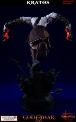 Lunging Kratos (exclusive)