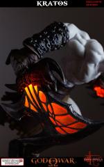 Lunging Kratos (exclusive)