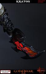 Lunging Kratos (exclusive)