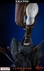 Lunging Kratos