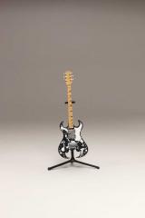 Feedback Splatter Solos 6" Guitar Replica