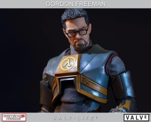 Gordon Freeman Statue