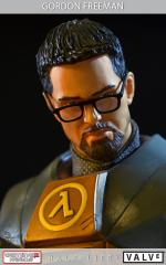 Gordon Freeman Statue