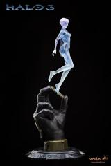 Cortana Statue