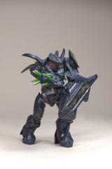 Hunter Deluxe 8" Figure