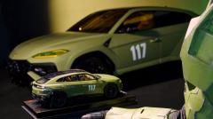 Lamborghini Urus 117 Edition 1:18 Scale Replica