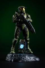 Master Chief 12" Statue, Cortana Chip Replica & Artwork