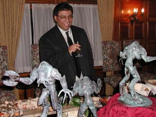 Covenant Elite 18" Statue