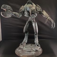 Covenant Elite 18" Statue