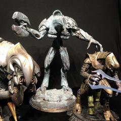 Covenant Elite 18" Statue