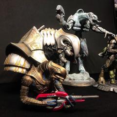 Covenant Elite 18" Statue