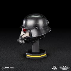 Field Chemist Helmet 1:4 Scale Replica
