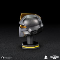Hero of the Federation Helmet 1:4 Scale Replica