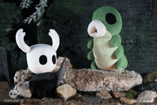 Talking Grub Plush (exclusive)
