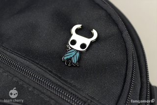 Wanderer Lapel Pin (exclusive)