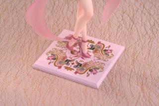 Diaochan 1/10 Scale Statue (Dream Weaving Ver.)